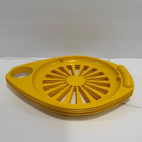 VTG 70s FREM Corp Set of 4 Paper Plate & Drink Holder Yellow Camping Retro - Picture 7 of 8